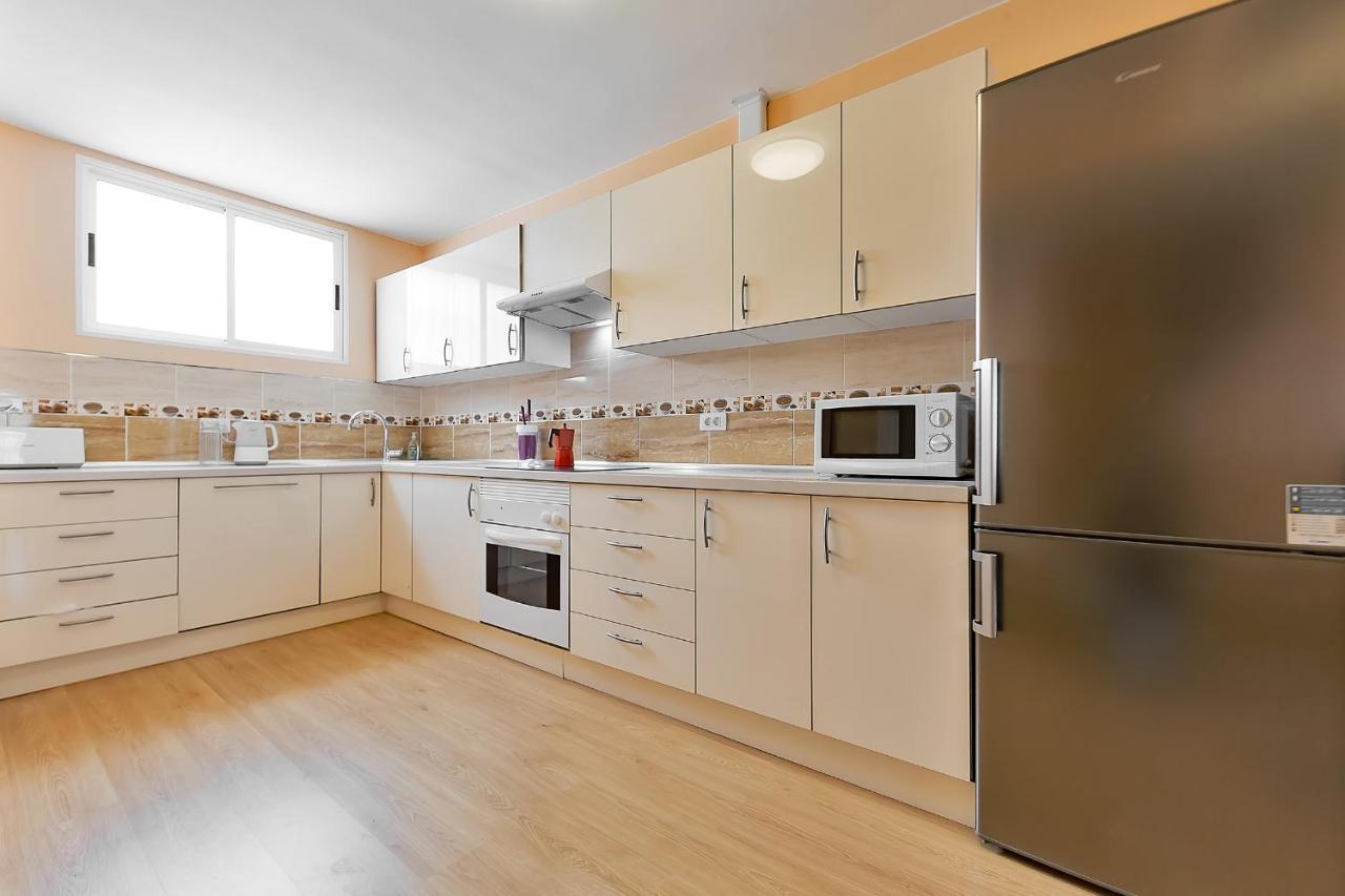 Yellow 3 Bedroom Large Apartment For 10 Guests Costa Adeje  Exterior foto