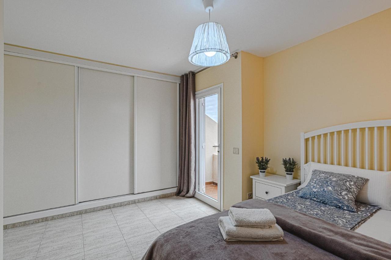 Yellow 3 Bedroom Large Apartment For 10 Guests Costa Adeje  Exterior foto