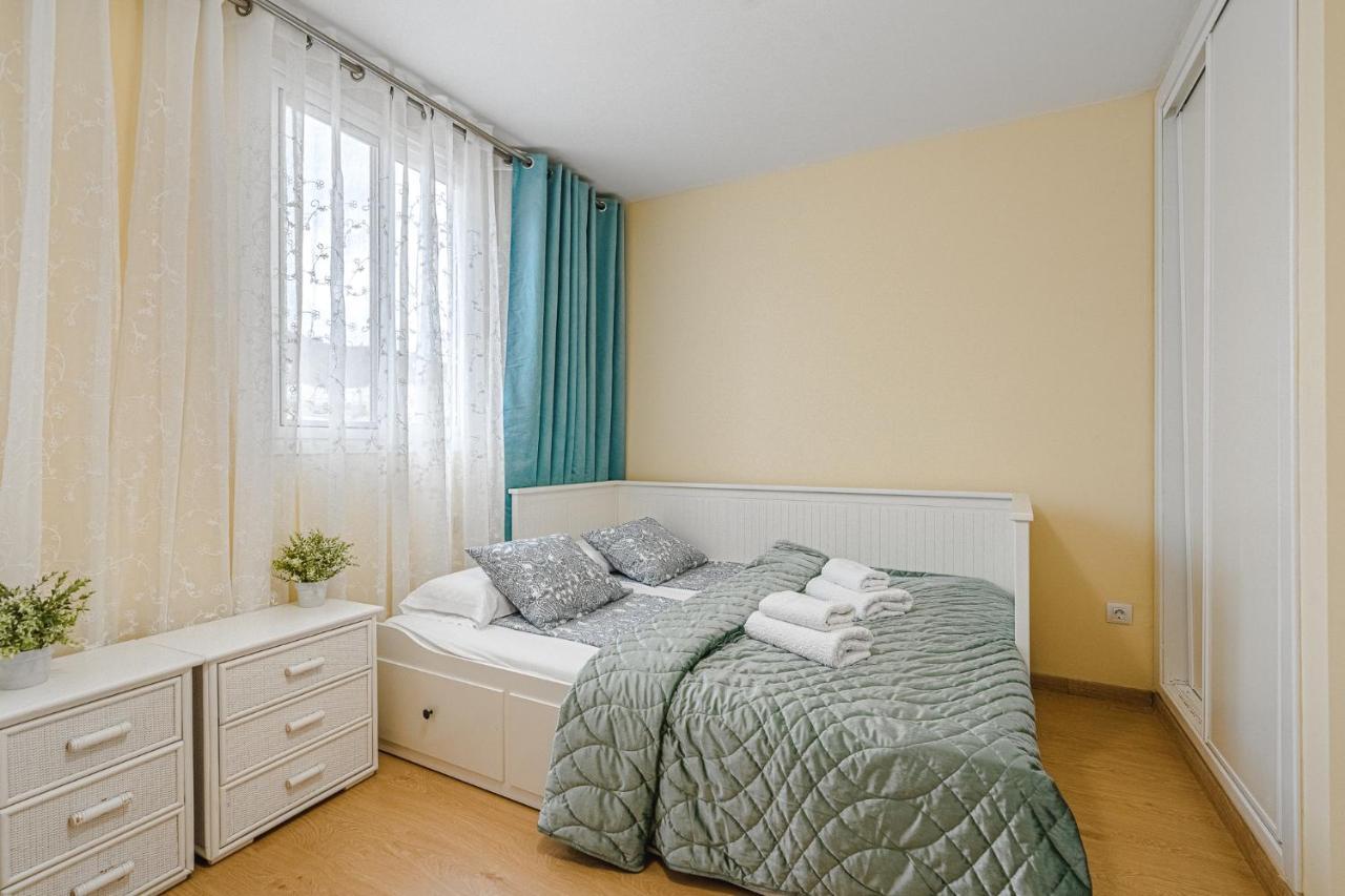 Yellow 3 Bedroom Large Apartment For 10 Guests Costa Adeje  Exterior foto