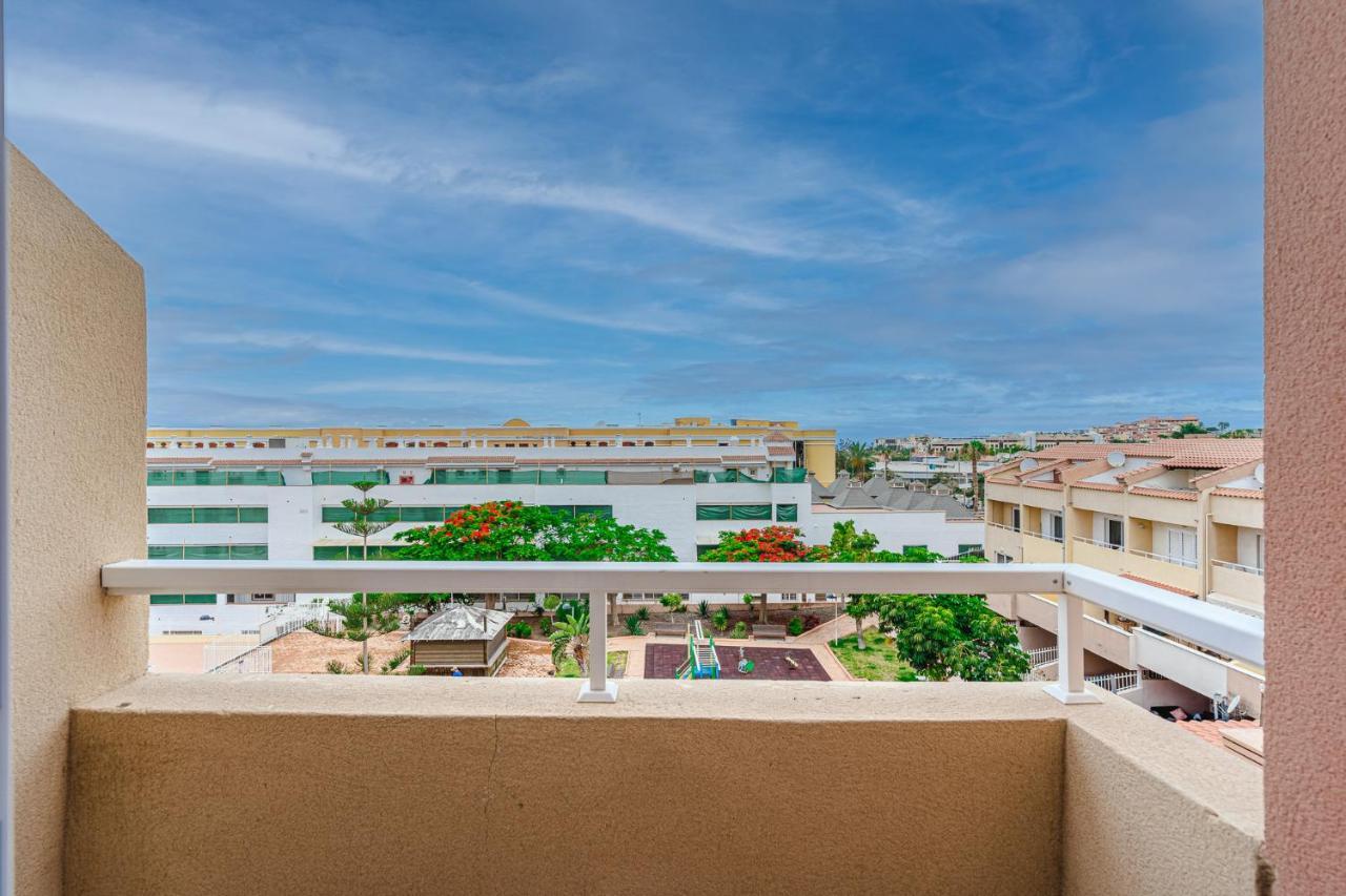 Yellow 3 Bedroom Large Apartment For 10 Guests Costa Adeje  Exterior foto