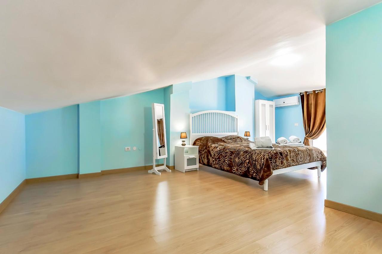 Yellow 3 Bedroom Large Apartment For 10 Guests Costa Adeje  Exterior foto